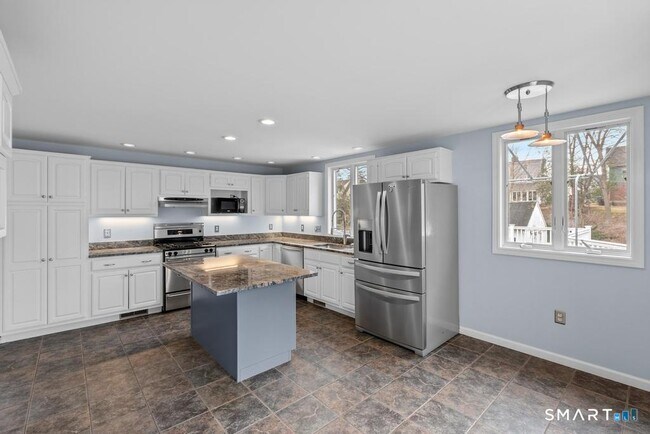 Photo - 83 Meadowbrook Rd