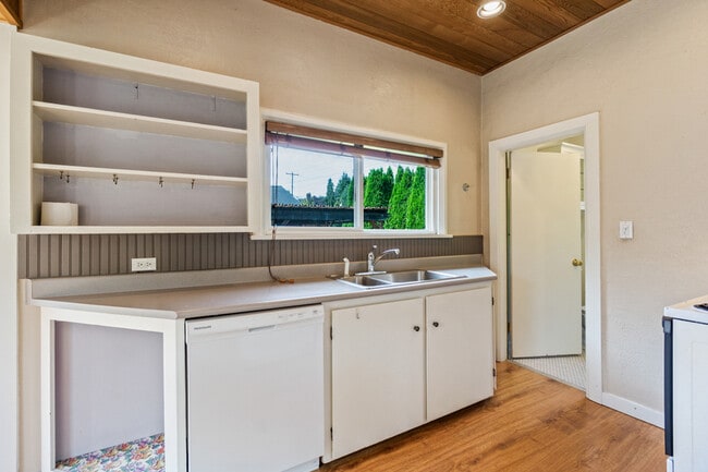 Photo - 7841 12th Ave NE Unit Upper