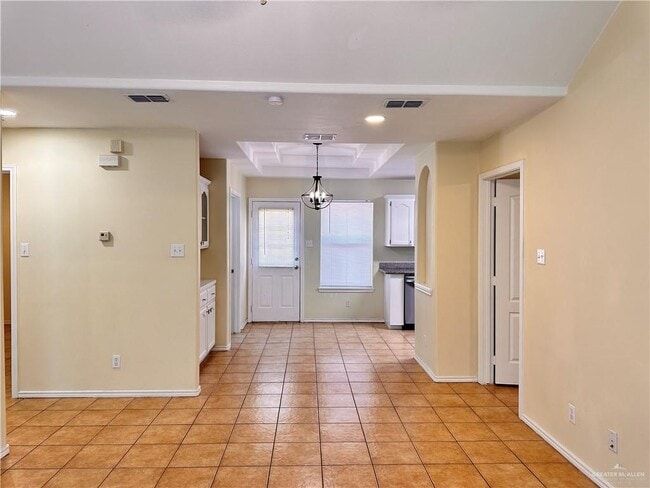 Photo - 12 West Dr Unit 2