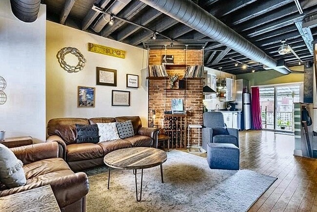 Photo - 4784 Sciota St