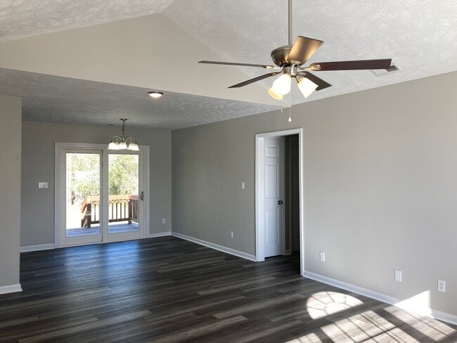 Photo - Newly Remodeled 3 br/2 bath Ranch Home! Minutes from Ft. Bragg, Downtown Fayetteville.