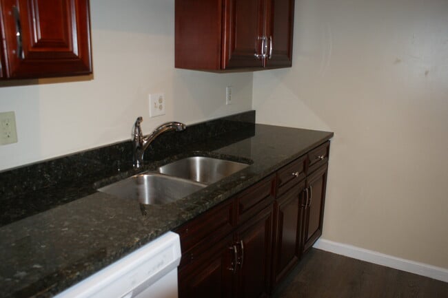 Photo - 25 Meadow Pond Dr Unit A