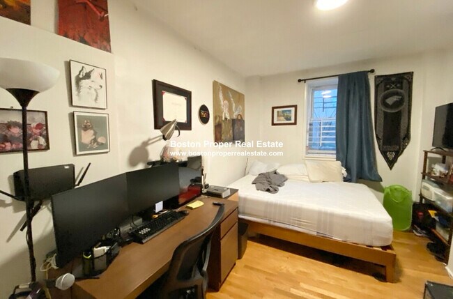 Photo - 682 Parker St Unit 1