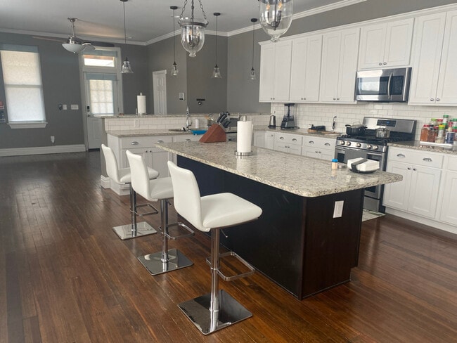 Photo - 3429 Missouri Ave