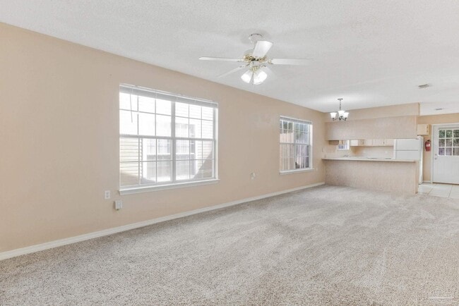 Photo - 139 Wildflower Ln