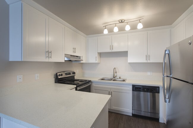 Photo - Bridgeview Apartments