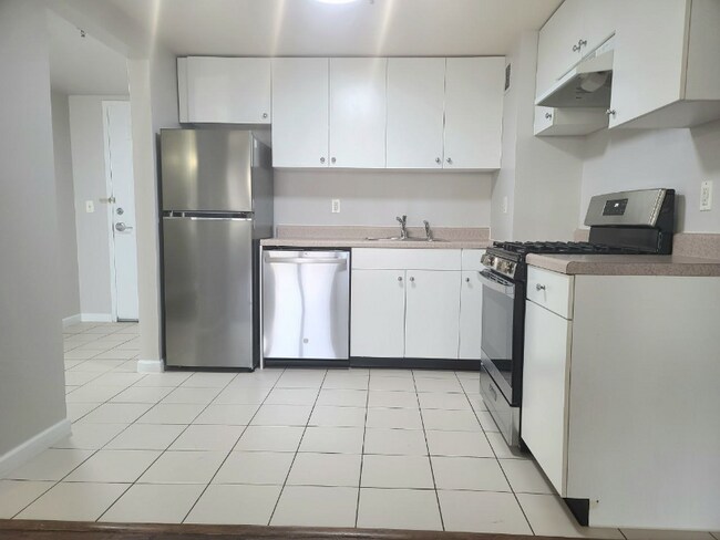 Photo - 22 W 25th St Unidad 3B