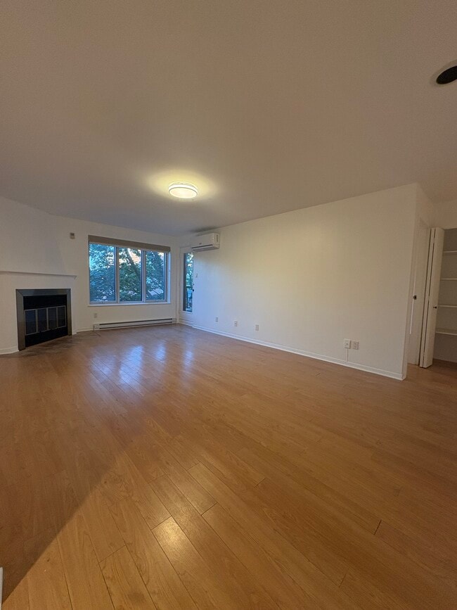 Photo - 330 Rue Louise-Lamy Unit 202