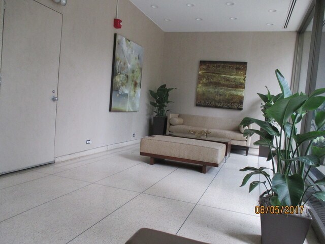 Photo - Gold Coast/Old Town Jr. 1 bedroom Available In July Unit 1405