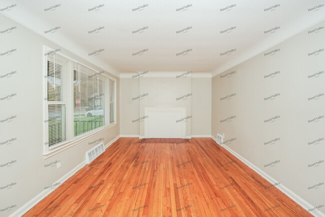 Photo - 4246 Wilmington Rd