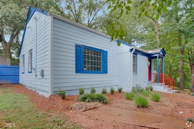 Building Photo - 1270 Trenton St SE Rental