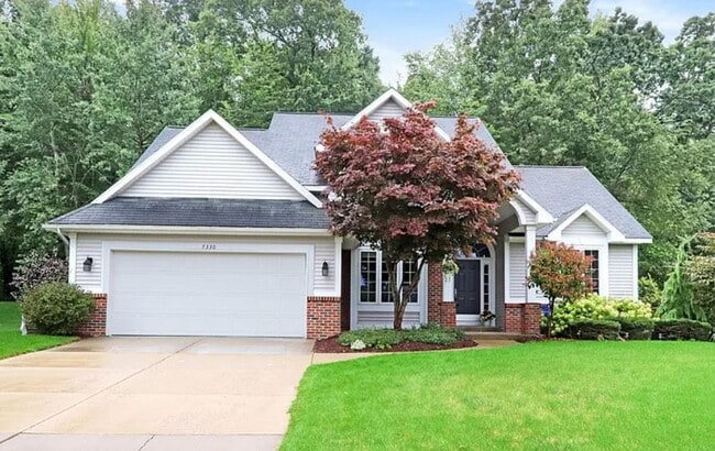 Building Photo - Furnished Rental in Lake Bella Vista – $3,700/Month