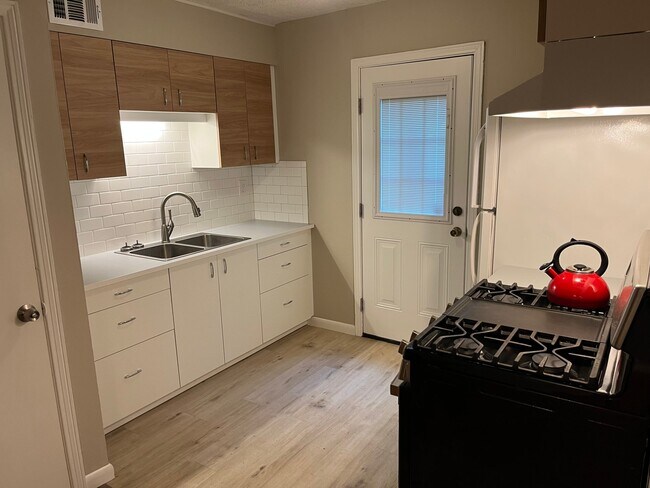 Photo - 354 Williford St