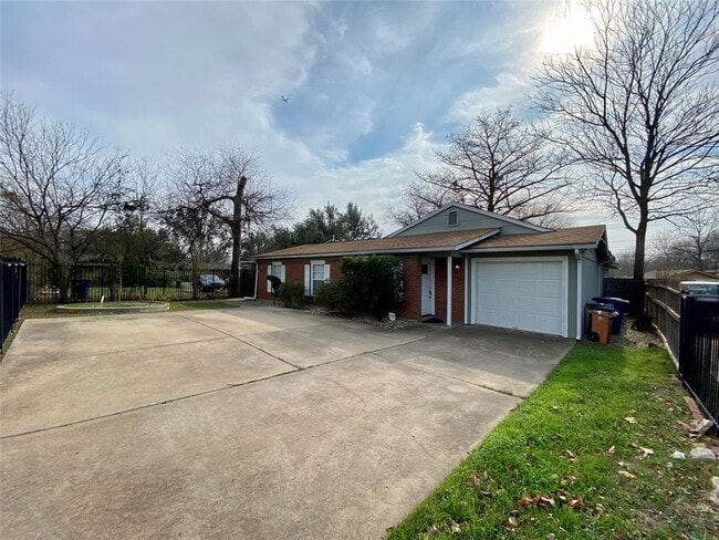 Photo - 2003 Patton Ln