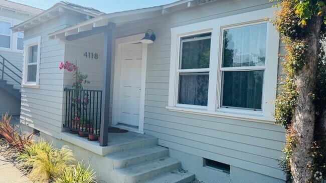 Building Photo - 4114-20 39th St Unit 4118 Rental