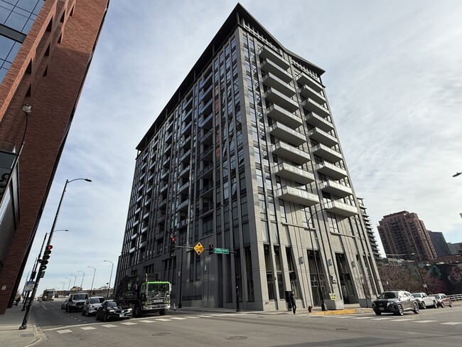 Photo - 740 W Fulton St Condo Unit 808