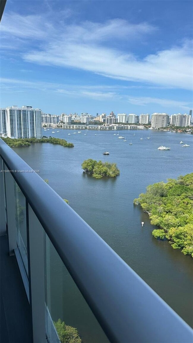 Photo - 16385 Biscayne Blvd Unit 2418