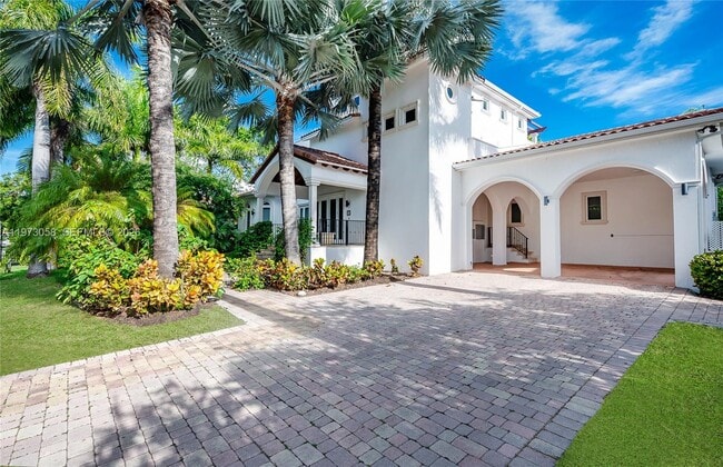 Photo - 541 S Mashta Dr