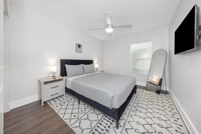 Photo - 4403 W Cleveland St Unidad ID1365973P