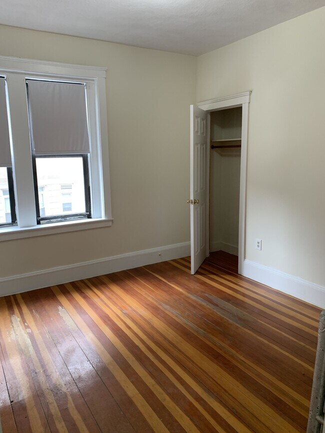Photo - 1381 Commonwealth Ave Unidad 2