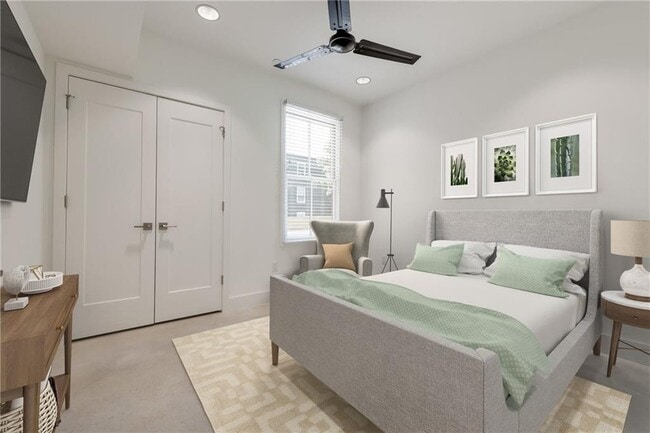 Photo - 408 W 38th St