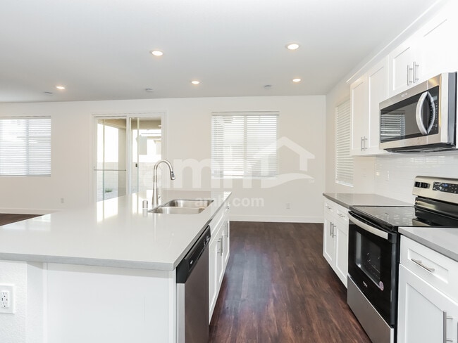 Photo - 8944 Tiger Tooth Ave