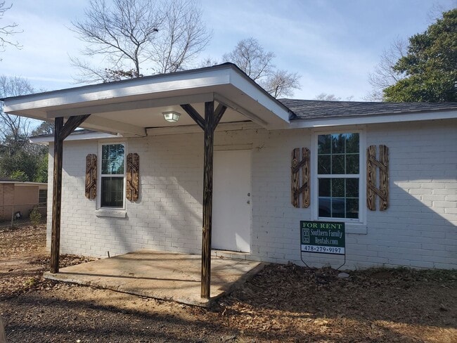 Photo - 151 Circle Dr