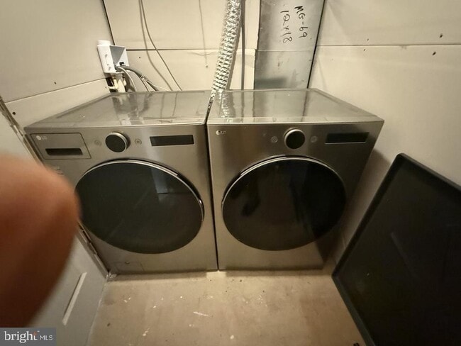 Photo - 15670 Mendoza Ln