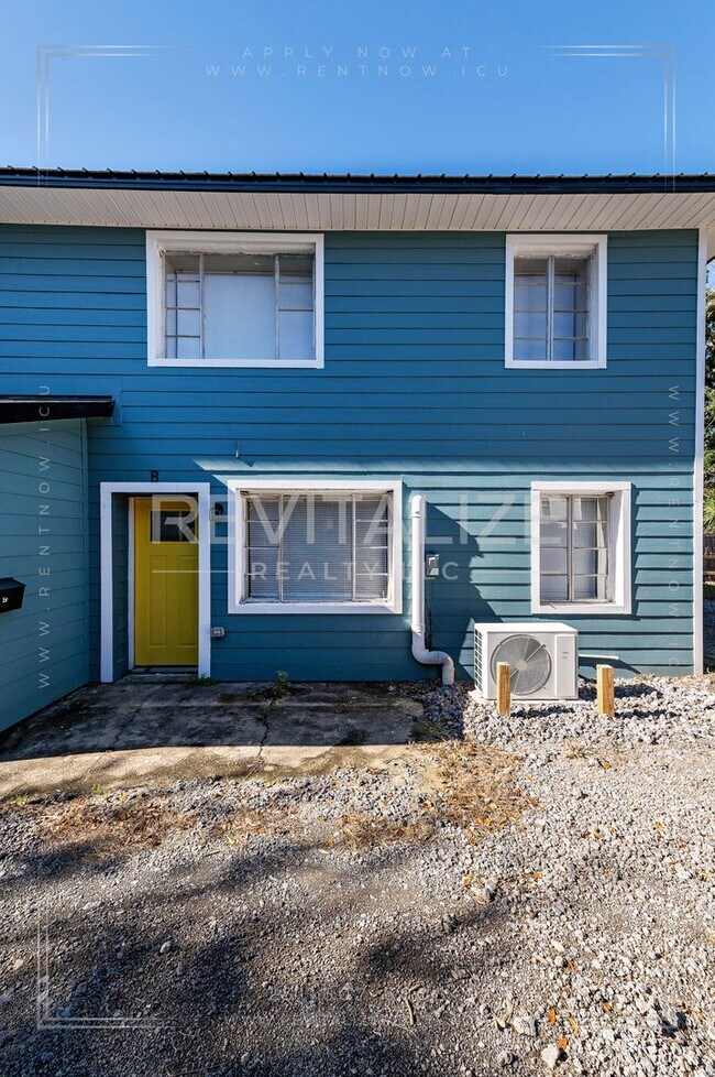 Photo - 1704 McGill Ave Unit 1704 McGill Ave  B