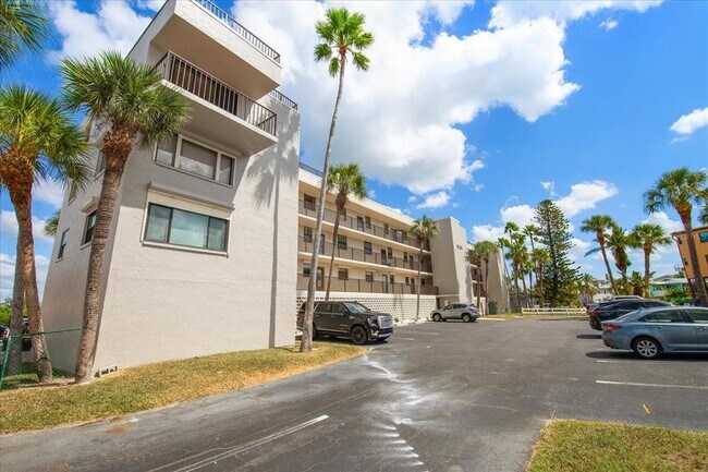 Photo - 18201 Gulf Blvd Unidad 401