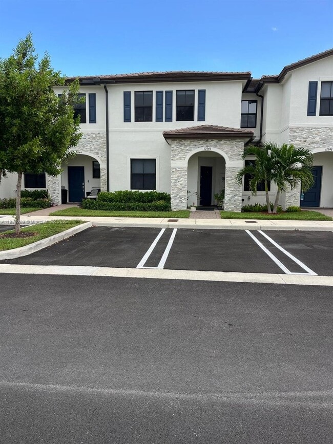 Photo - 12946 SW 232nd Ter Casa