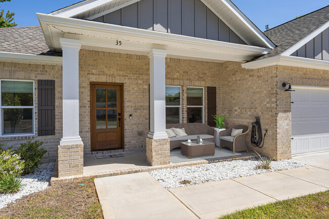 Photo - 35 Highland Dr NW