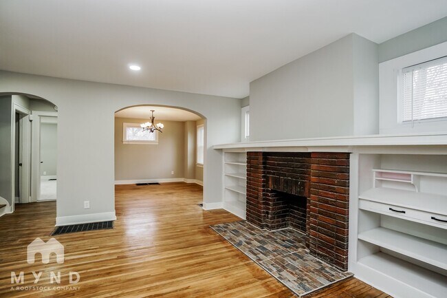 Photo - 727 Reinhard Ave