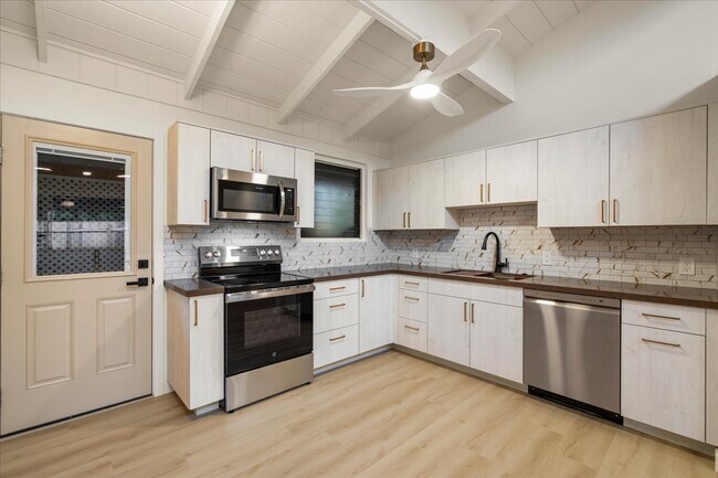 Photo - 3567 Baldwin Ave