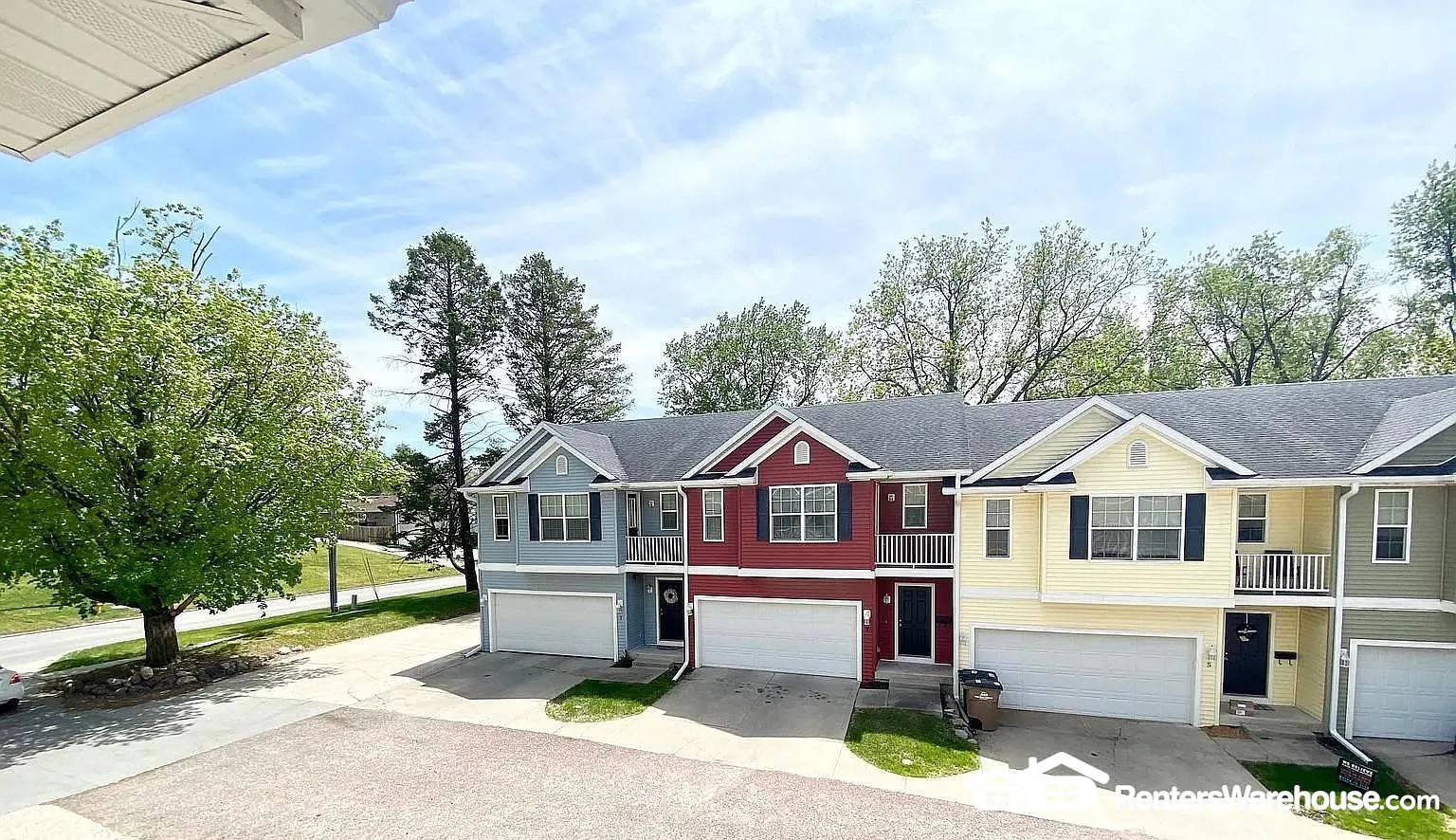 Photo - 2004 63rd St