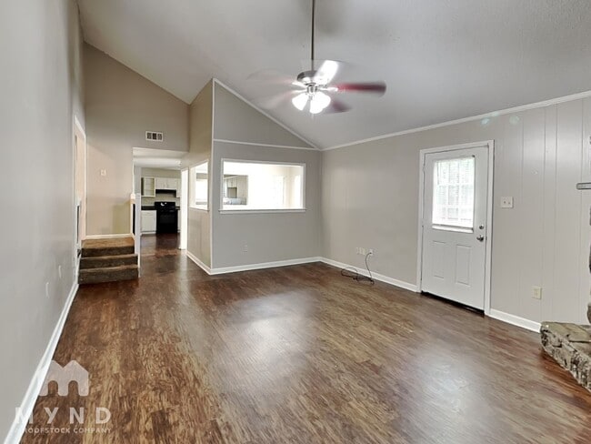 Photo - 2406 Jenwood St