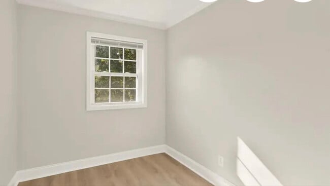 Photo - 4246 Southern Ave SE