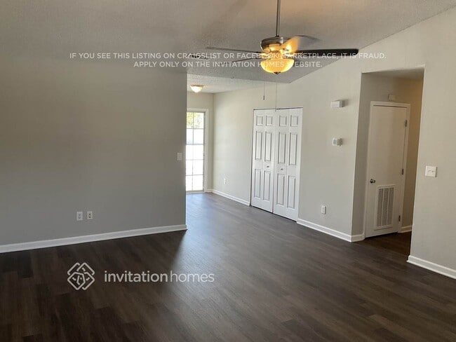 Photo - 2683 Stratford Lake Ct