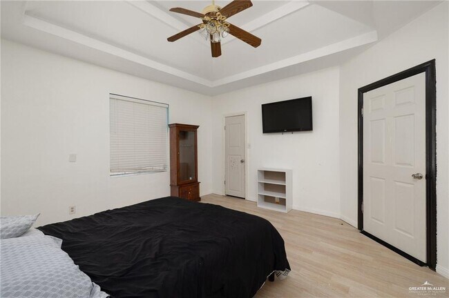 Photo - 11 W Business Hwy 83