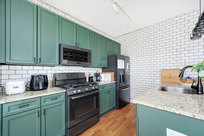Photo - 1260 W Washington Blvd