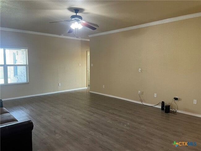 Photo - 2804 Hector Dr