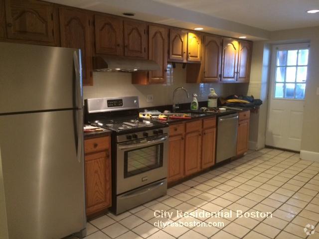 Building Photo - 133 W 7th St Unit 1 Rental