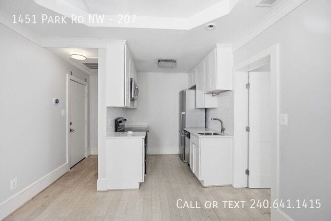 Photo - 1451 Park Rd NW