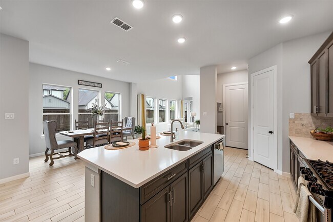 Photo - 1550 Park Path Dr