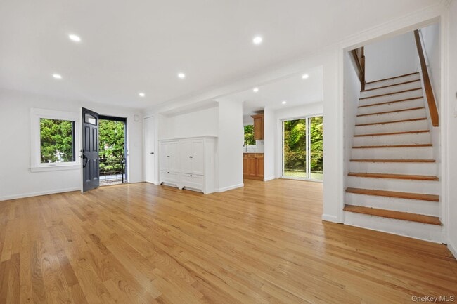 Building Photo - 4 Elizabeth St