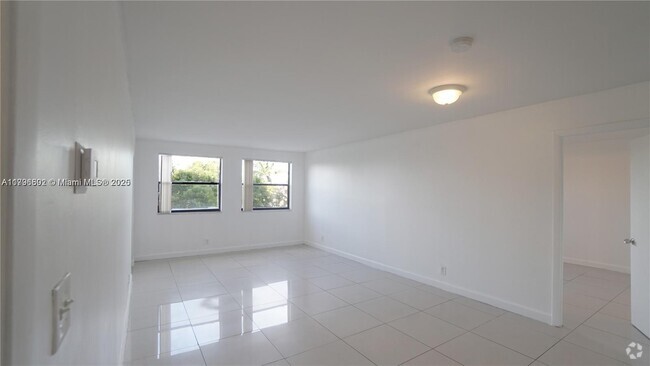 Building Photo - 8100 Geneva Ct Unit 343 Rental