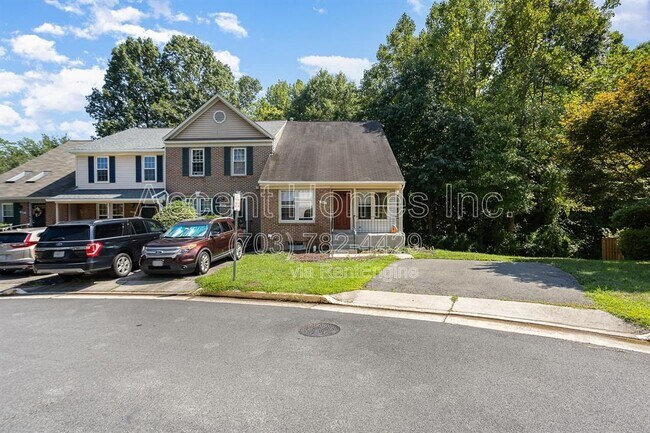Building Photo - 7461 Ridge Oak Ct