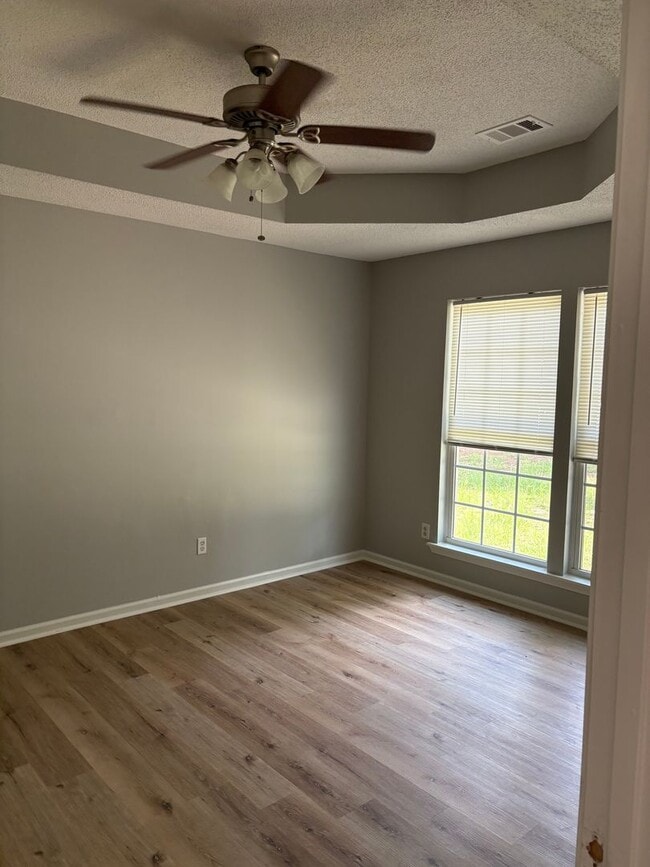 Photo - 1404 Georgia Ave SE