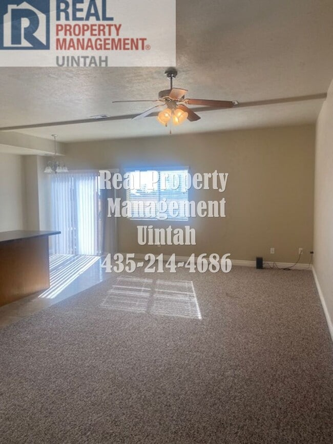 Photo - 3 Bed 2.5 bath Townhome