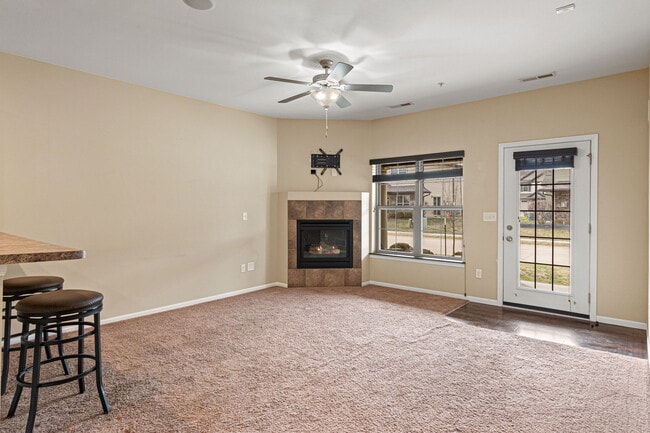 Photo - 414 Churchill Dr